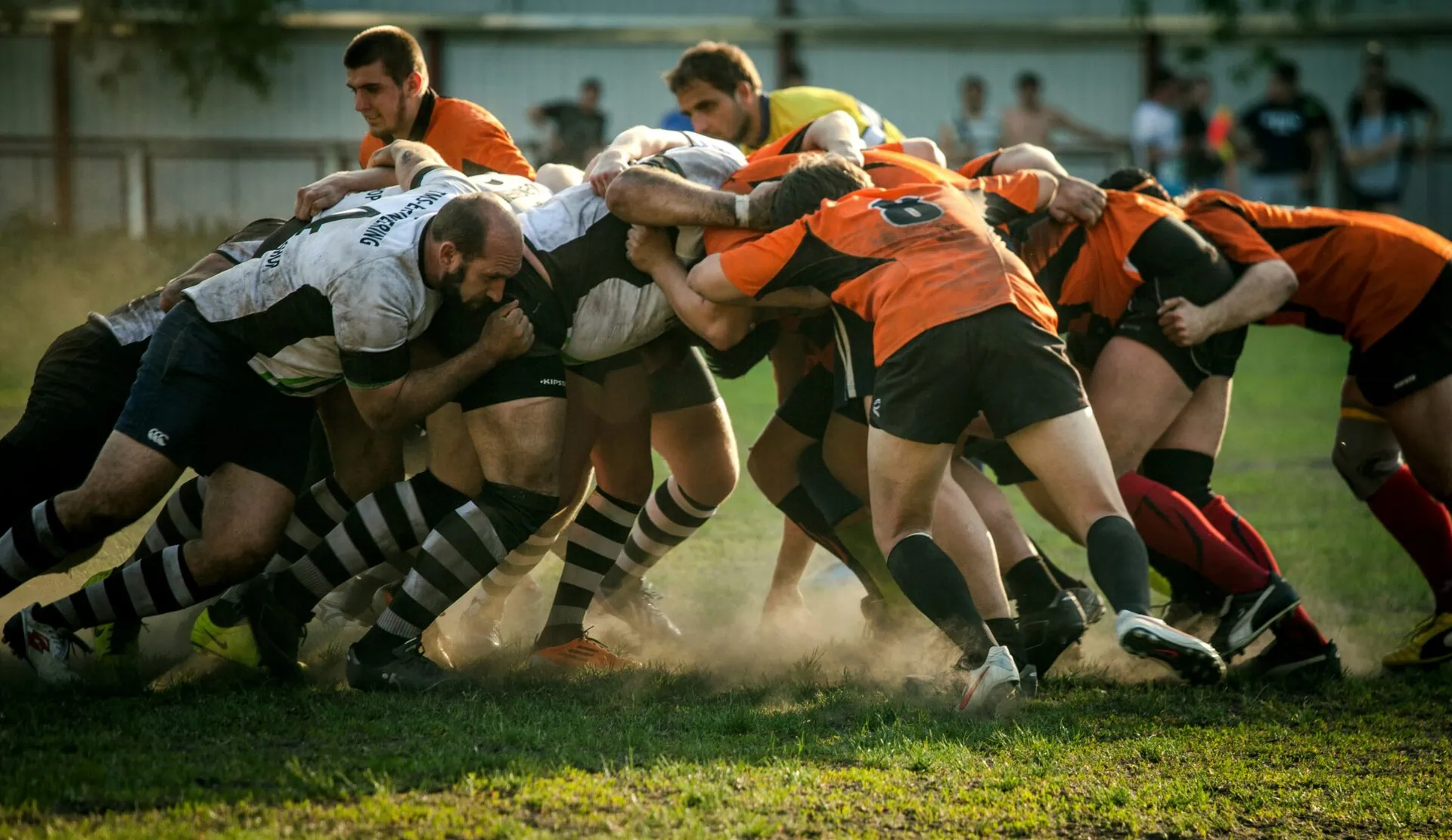 Landing Page carousel: Rugby Scrum